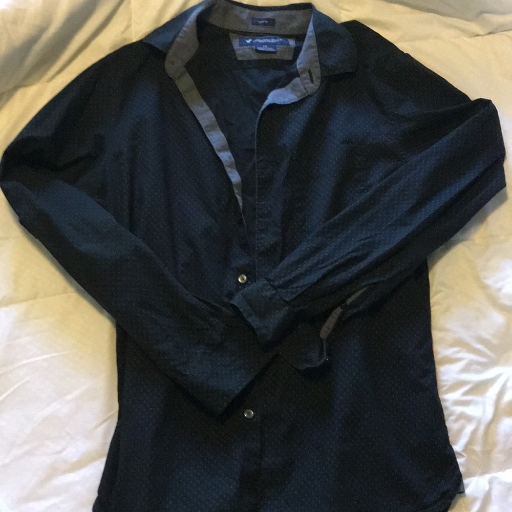 American Eagle Long sleeve button down